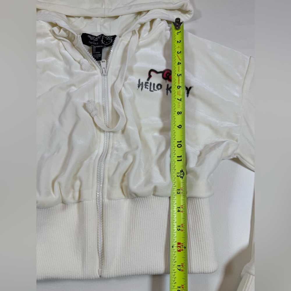 Forever 21 x Hello Kitty Velour Zip Up - Crop - Size large (bin Q) - Picture 6 of 10
